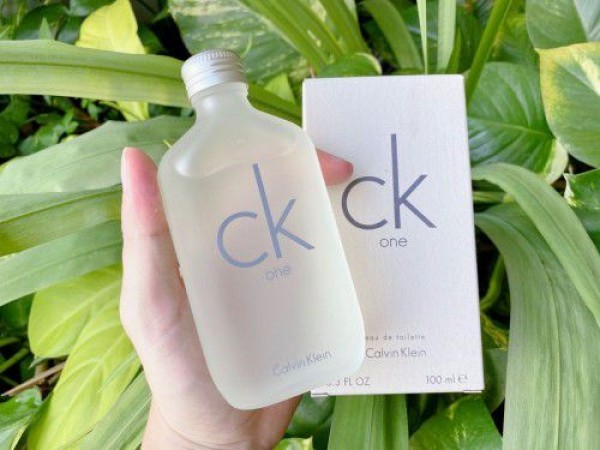 Calvi-n Klein EAU DE TOILETTE WHITE